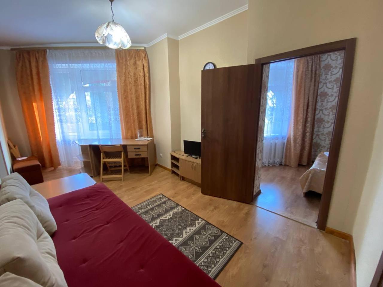 Санаторій Червона Калина Zhobryn Extérieur photo