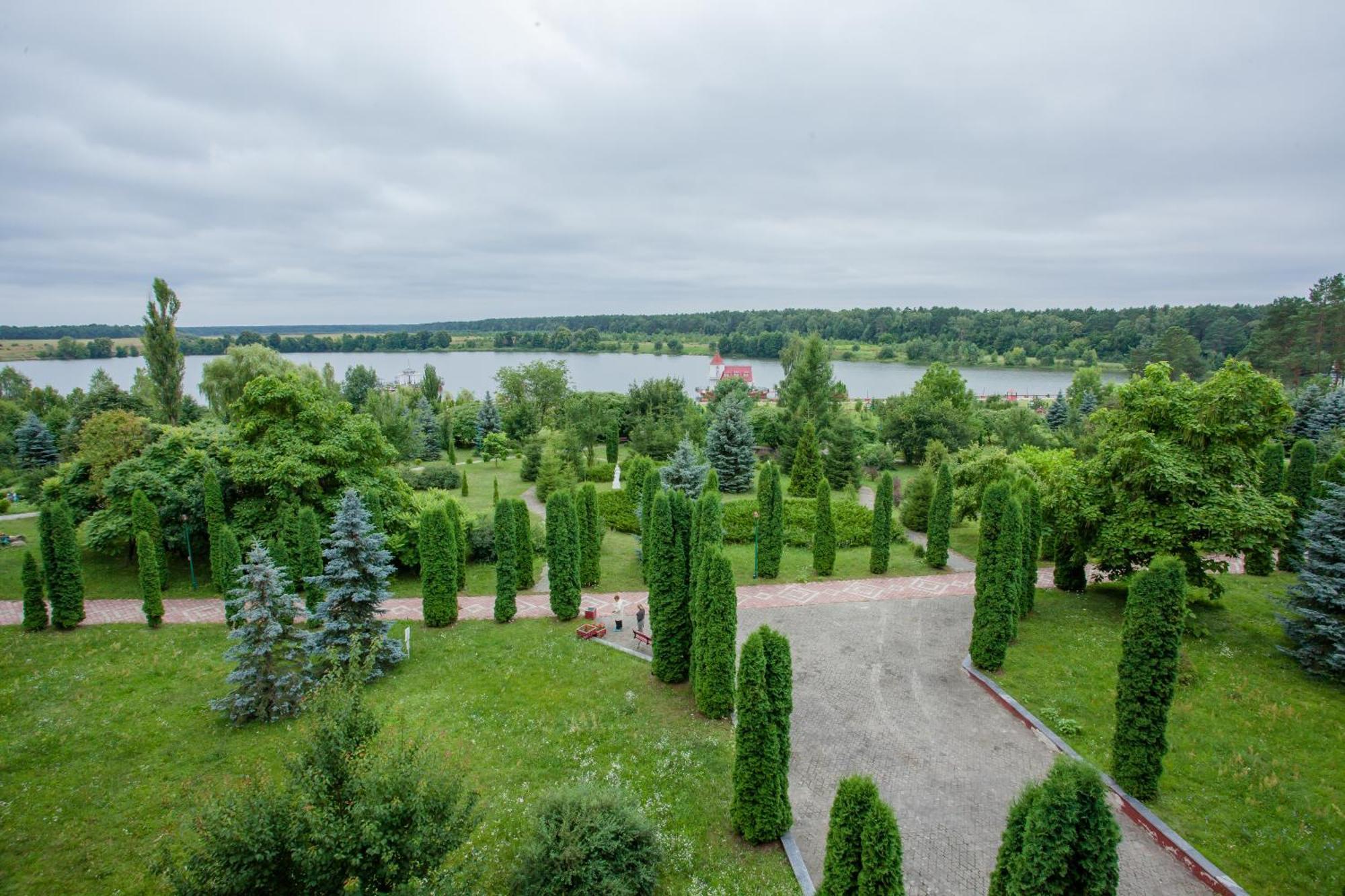 Санаторій Червона Калина Zhobryn Extérieur photo
