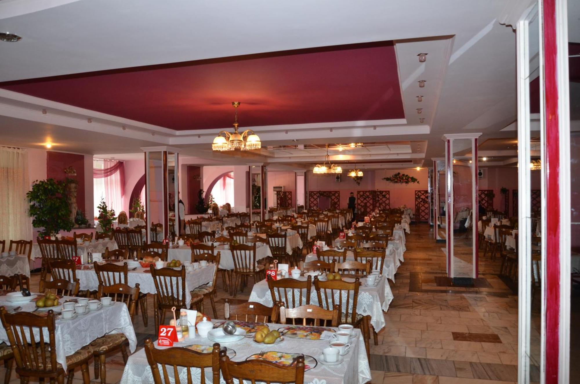 Санаторій Червона Калина Zhobryn Extérieur photo
