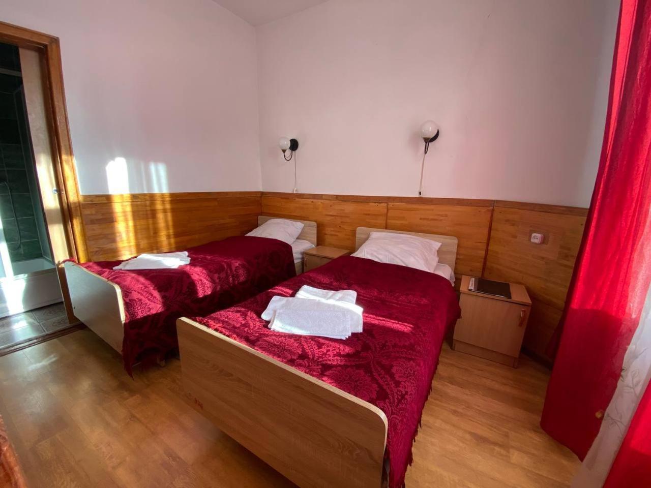 Санаторій Червона Калина Zhobryn Extérieur photo